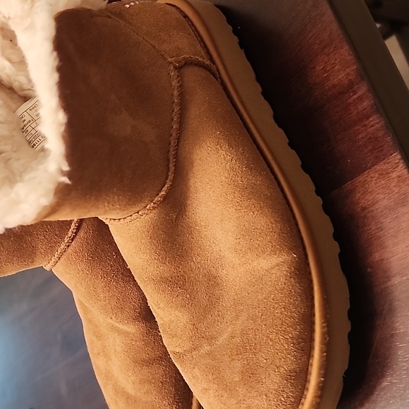 Ugg short boot - Picture 6 of 8